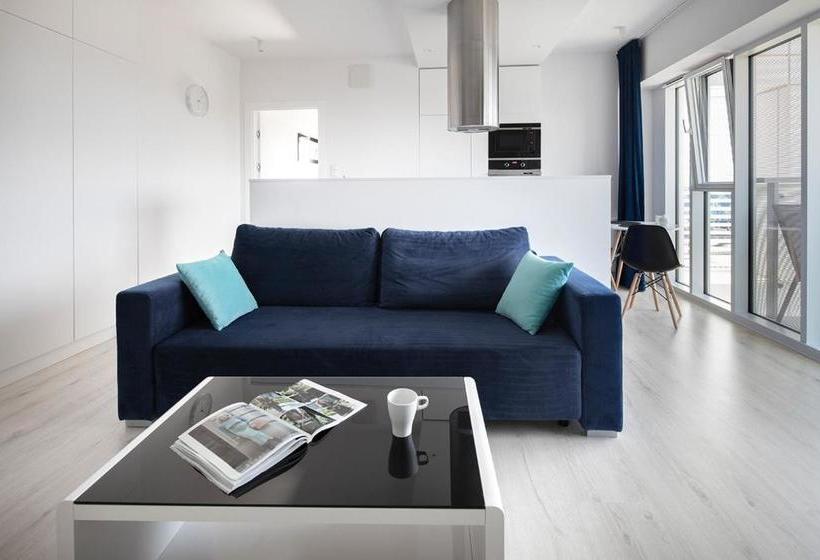 호텔 Poznan Apartments Towarowa