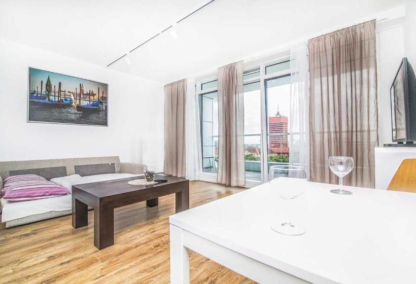 호텔 Poznan Apartments Towarowa