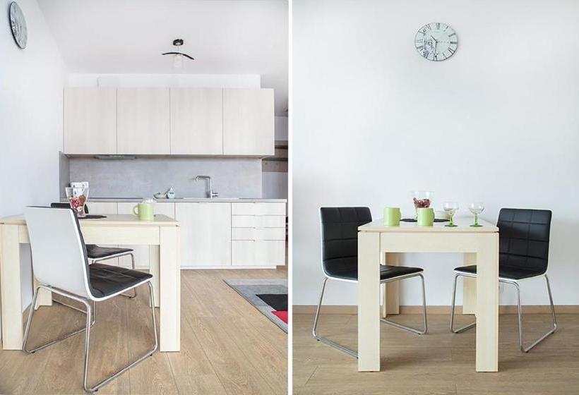 호텔 Poznan Apartments Towarowa