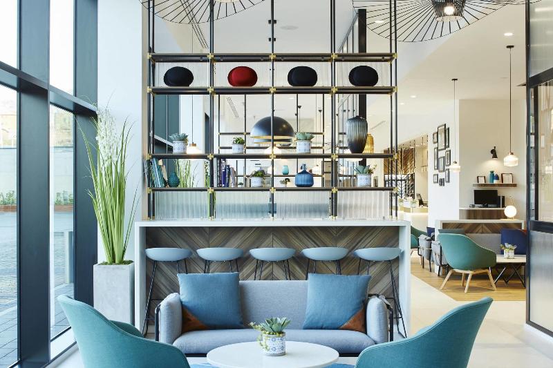 호텔 Courtyard By Marriott Luton Airport