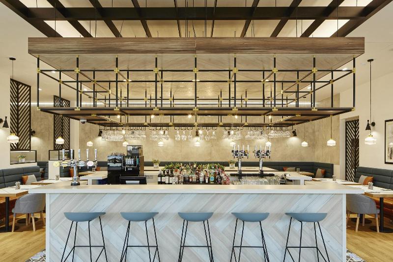 호텔 Courtyard By Marriott Luton Airport