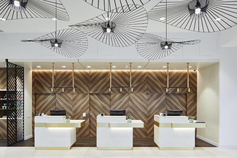 호텔 Courtyard By Marriott Luton Airport