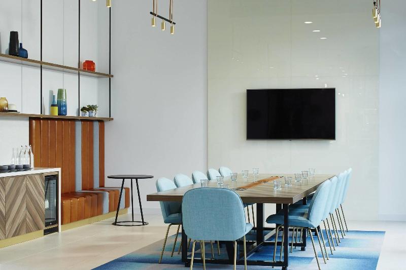 호텔 Courtyard By Marriott Luton Airport