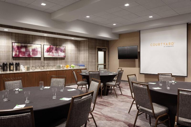 فندق Courtyard By Marriott Winter Haven
