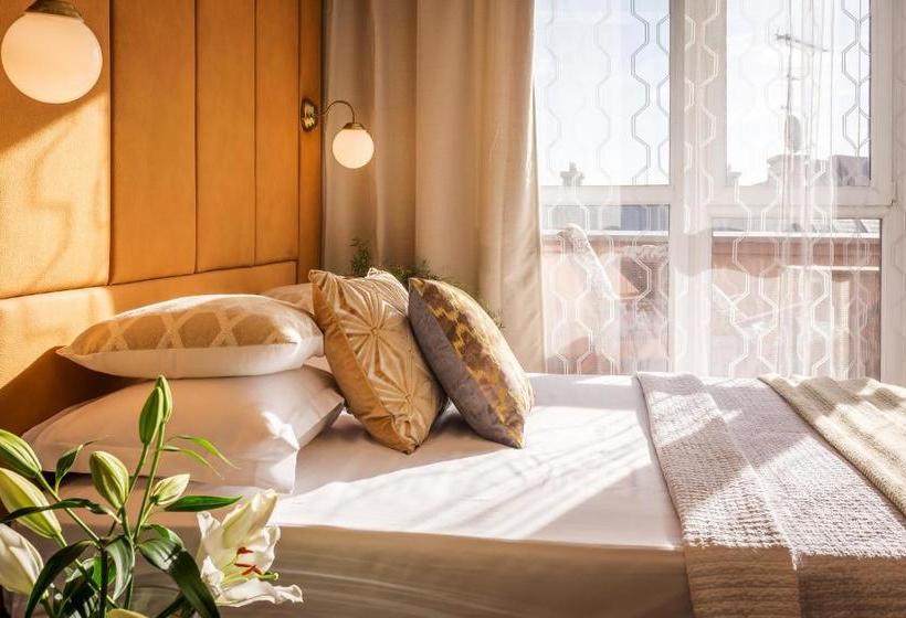 ホテル Fragola Apartments Old Town