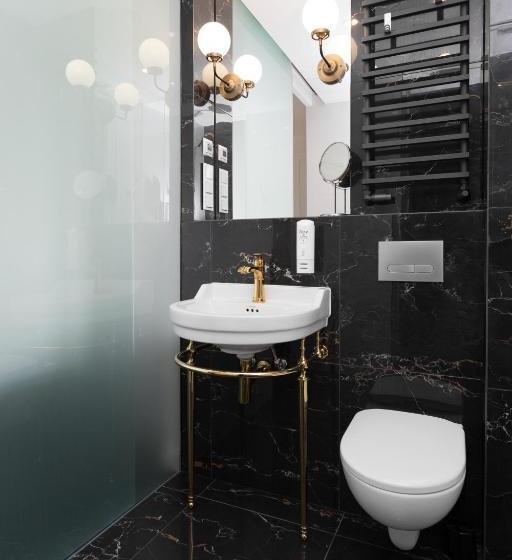 ホテル Fragola Apartments Old Town