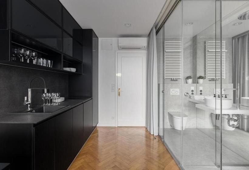 ホテル Fragola Apartments Old Town