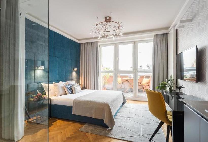 ホテル Fragola Apartments Old Town