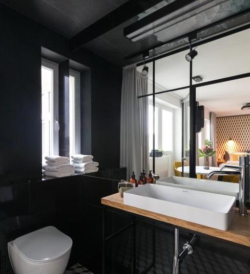 ホテル Fragola Apartments Old Town