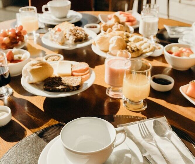 Отель Fioreze Centro