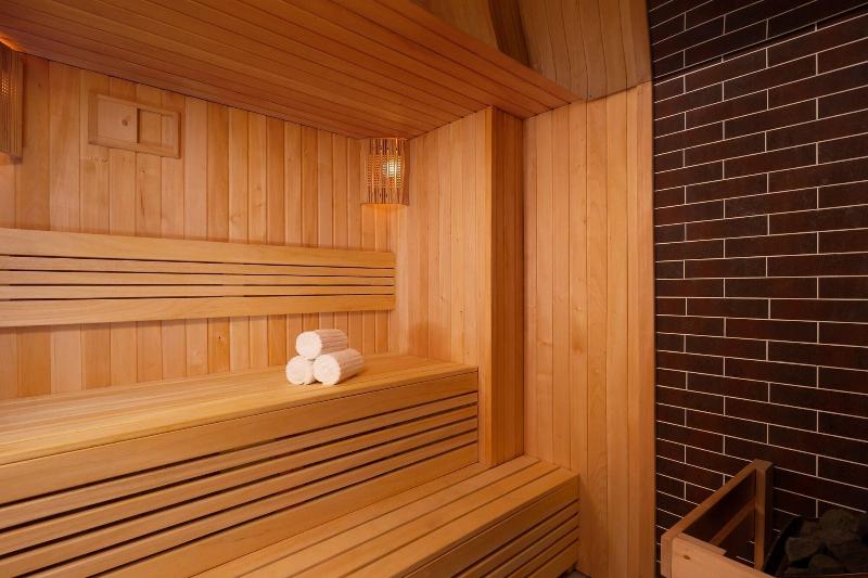 هتل Four Points By Sheraton Krasnodar