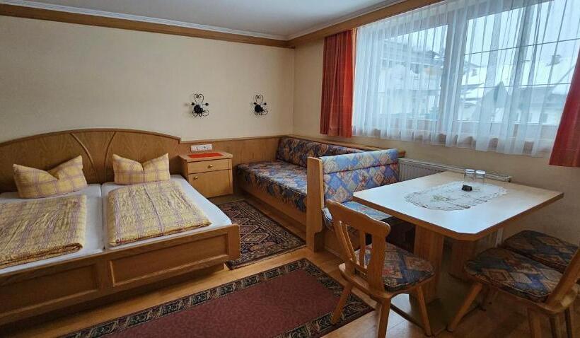 هتل Garni Pramstraller