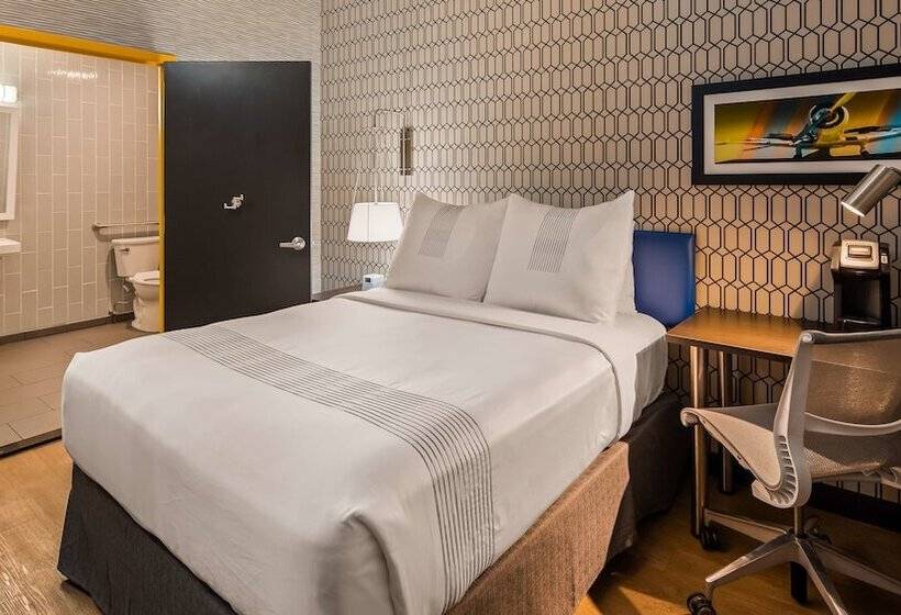 בית מלון כפרי Glō Best Western Brooklyn Nyc