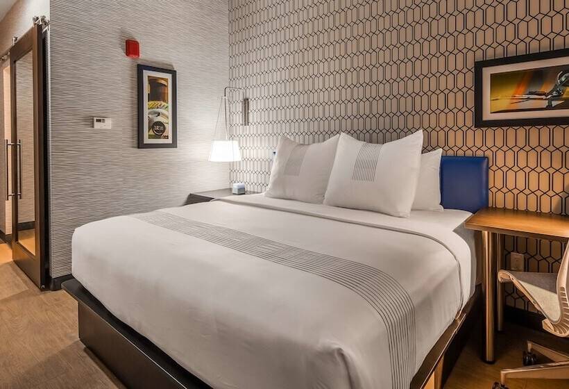 בית מלון כפרי Glō Best Western Brooklyn Nyc