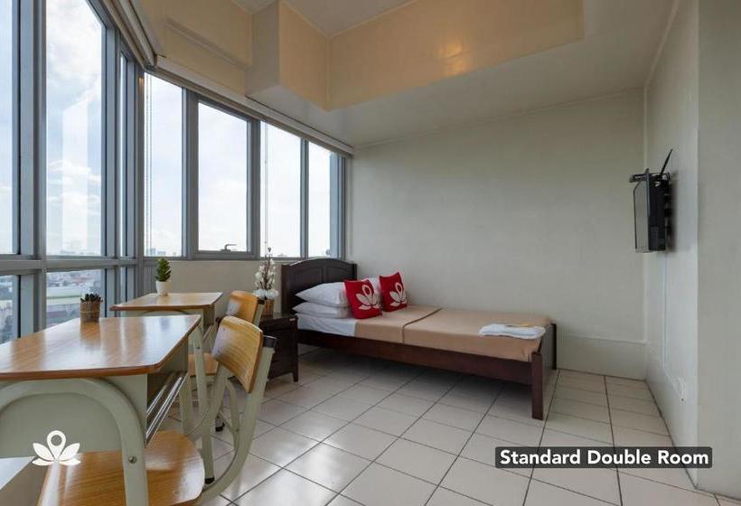 Отель Golden Panda Dormtel By Zen Rooms