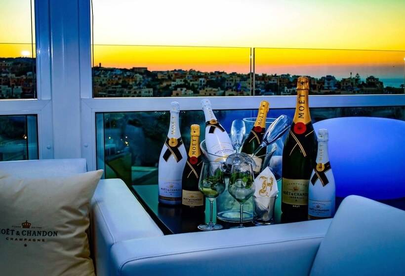 H Hotel - Adults Only