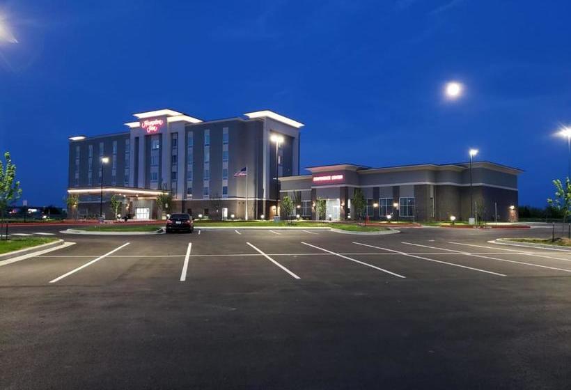 فندق Hampton Inn Gardner Conference  Center