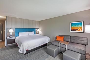 هتل Hampton Inn Gardner Conference  Center