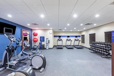هتل Hampton Inn Gardner Conference  Center
