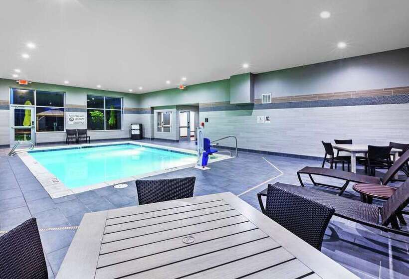 فندق Hampton Inn Gardner Conference  Center