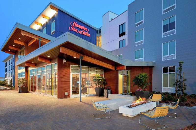 فندق  hampton Inn & Suites San Diego Airport Liberty Station