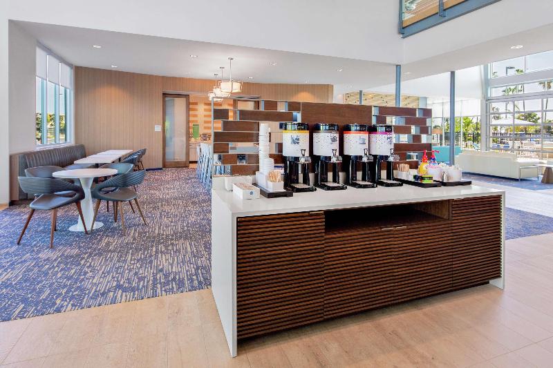 فندق  hampton Inn & Suites San Diego Airport Liberty Station