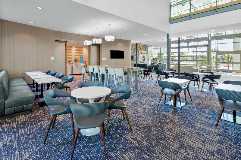فندق  hampton Inn & Suites San Diego Airport Liberty Station