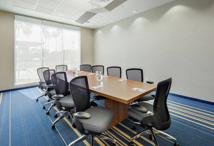 فندق  hampton Inn & Suites San Diego Airport Liberty Station