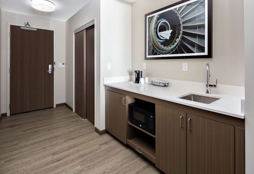 فندق  hampton Inn & Suites San Diego Airport Liberty Station