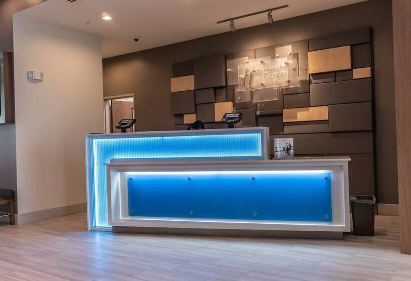 ホテル Holiday Inn Express & Suites Birmingham   Homewood By Ihg