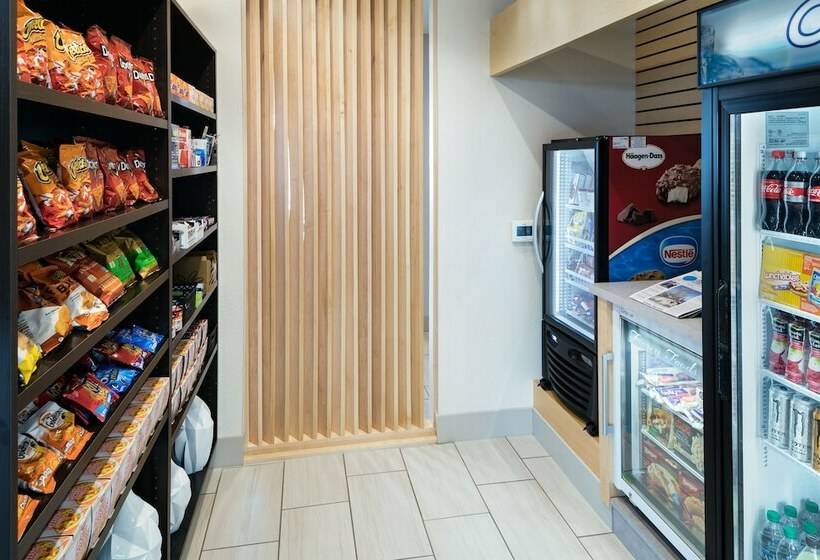 בית מלון כפרי Holiday Inn Express & Suites Medford, An Ihg