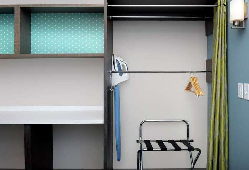 هتل Home2 Suites By Hilton Phoenix Airport South