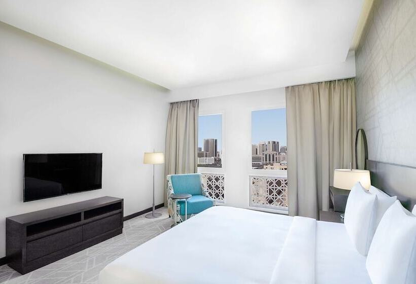 Отель Hyatt Place Dubai Wasl District