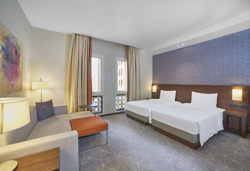 Отель Hyatt Place Dubai Wasl District