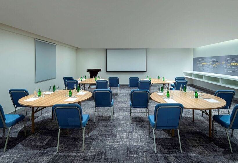 酒店 Ibis Jeddah Malik Road