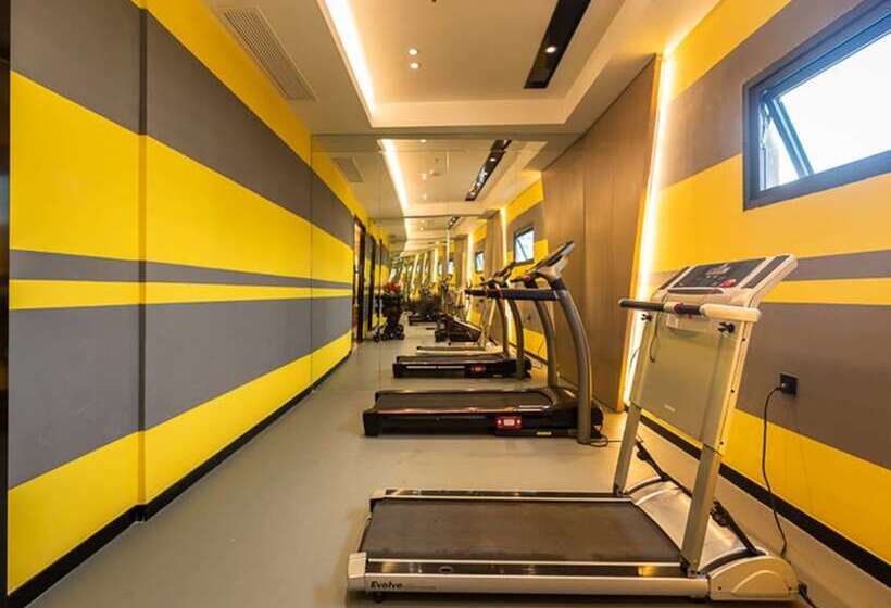 ホテル Ibis Styles Fuzhou Wuyi Square