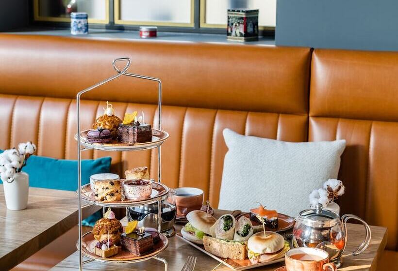 Отель Indigo Manchester   Victoria Station, An Ihg