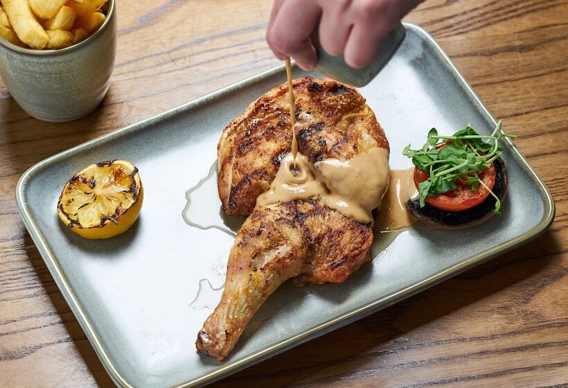 Отель Indigo Manchester   Victoria Station, An Ihg