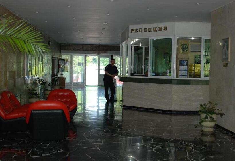 호텔 International Home Of Scientists Joliot Curie