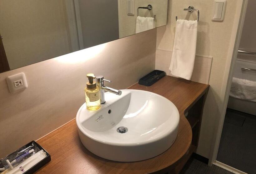 Kobe Luminous Hotel Sannomiya