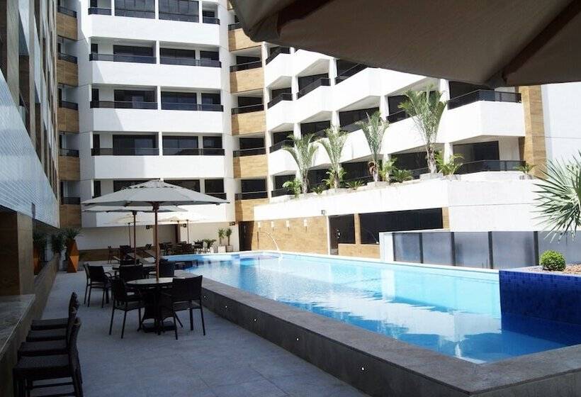 ホテル Littoral Gold Flat