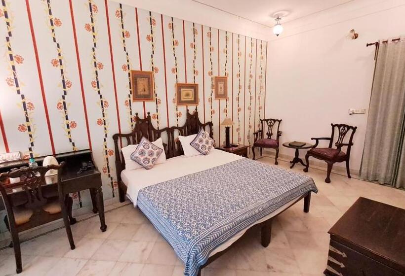 فندق Mahendra Prakash