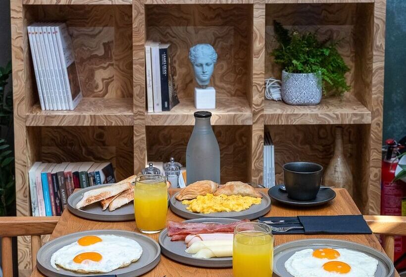 هتل Metropole Urban