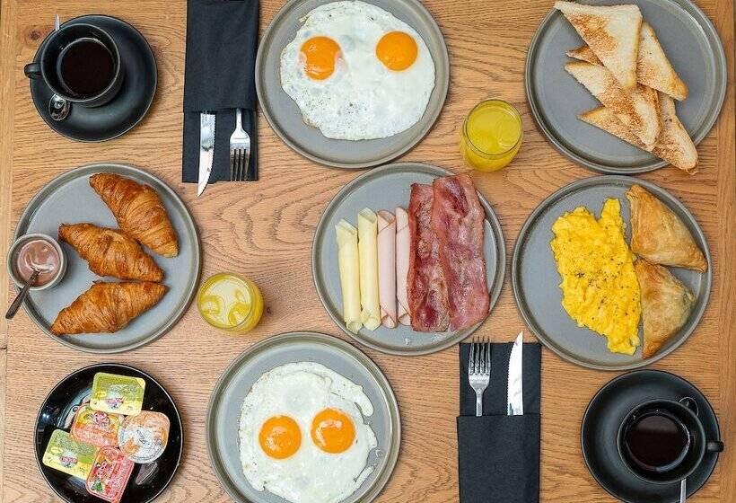 هتل Metropole Urban