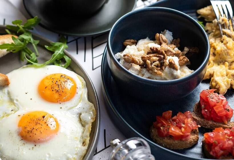 هتل Metropole Urban