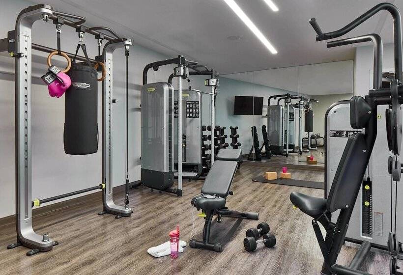 Отель Moxy Atlanta Midtown