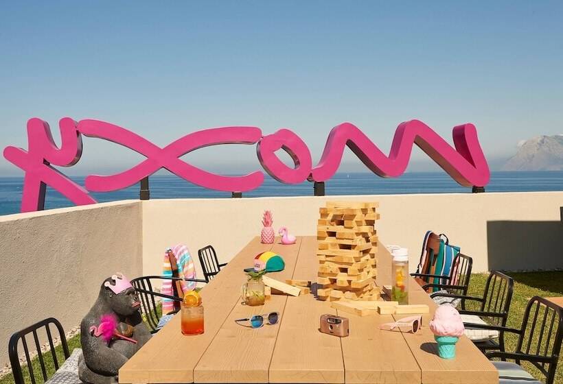 هتل Moxy Patra Marina