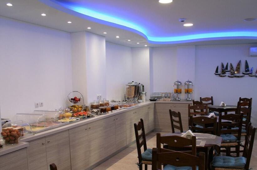 Отель Naiades Marina