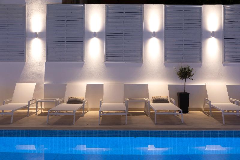 Отель Naiades Marina