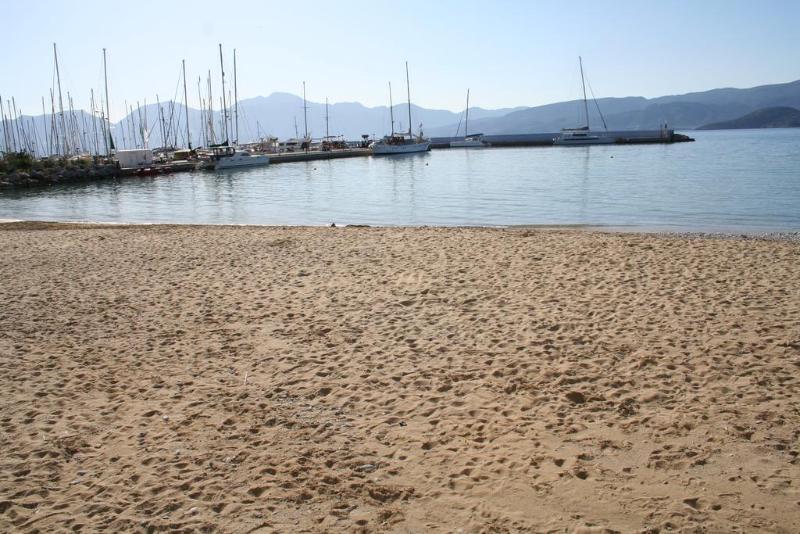 Отель Naiades Marina